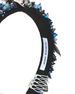 <transcy>קַשׁתִית</transcy>